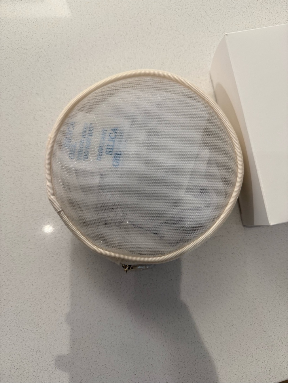 Dior Mesh Beauty Pouch - Picture 3 of 4